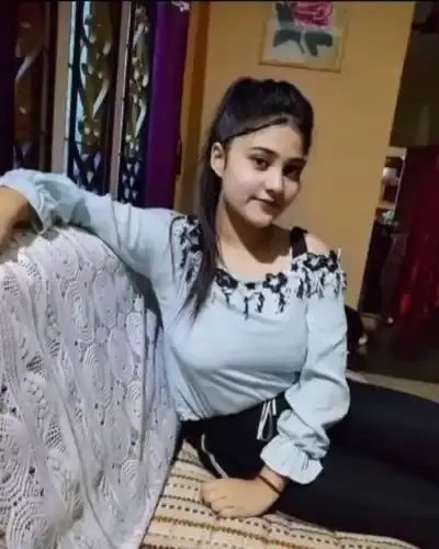 Call Girls Service in Marine Lines